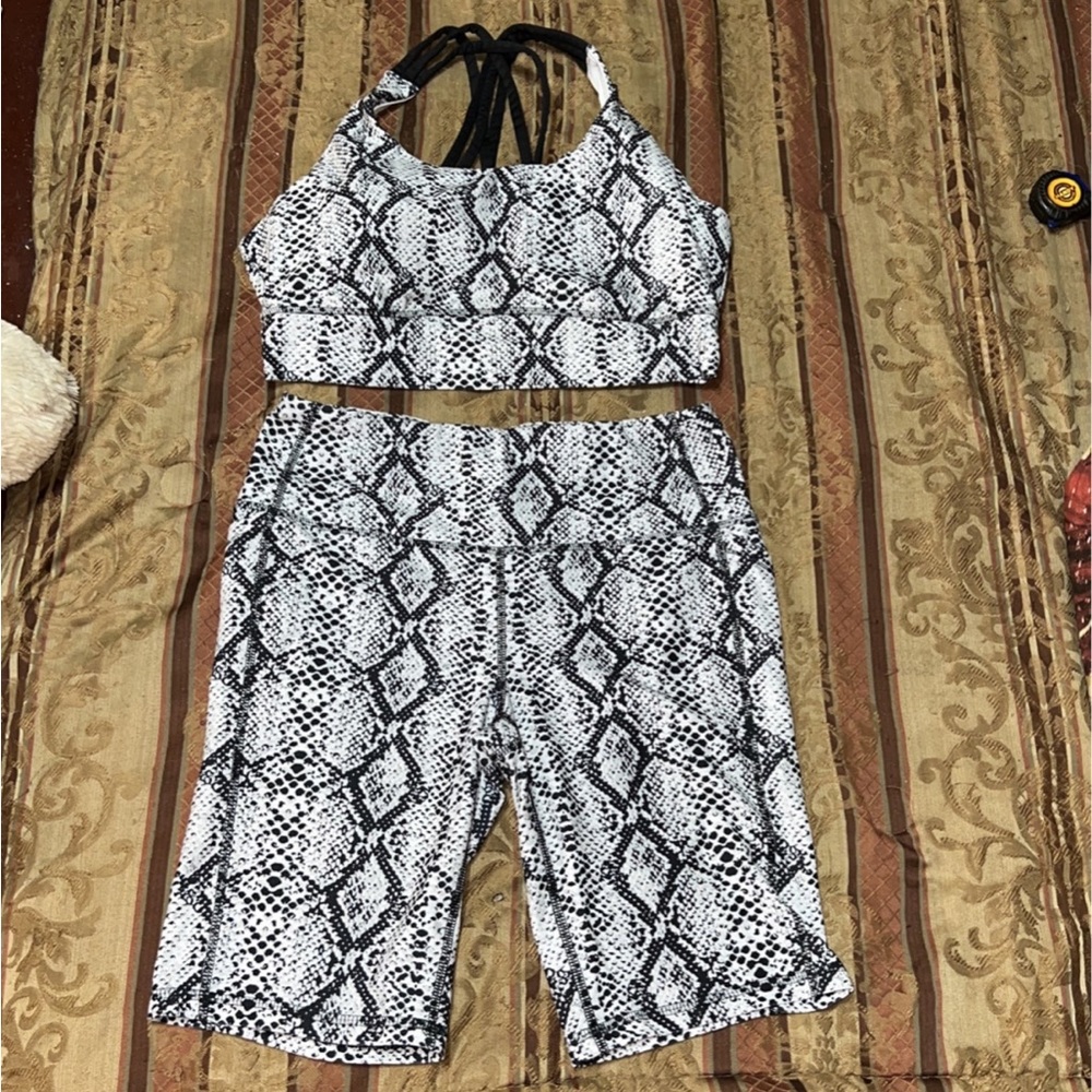 DSG snake print athletic set